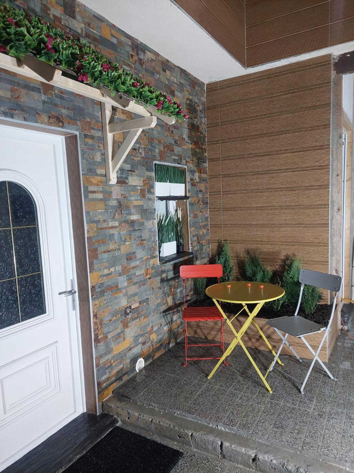 Paris-Julesverne-Bienvenue-Terrasse-Netflix Pantin Εξωτερικό φωτογραφία